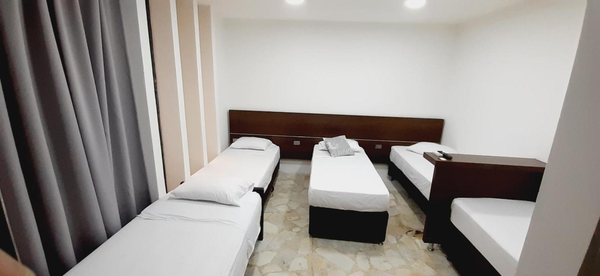 Hotel A & A Santa Alejandria 메딜린 외부 사진