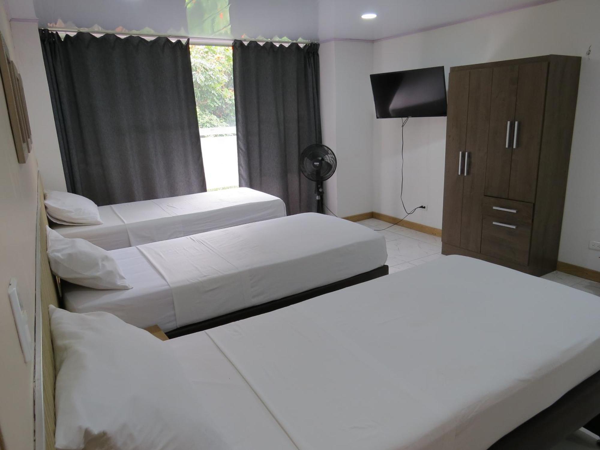 Hotel A & A Santa Alejandria 메딜린 외부 사진