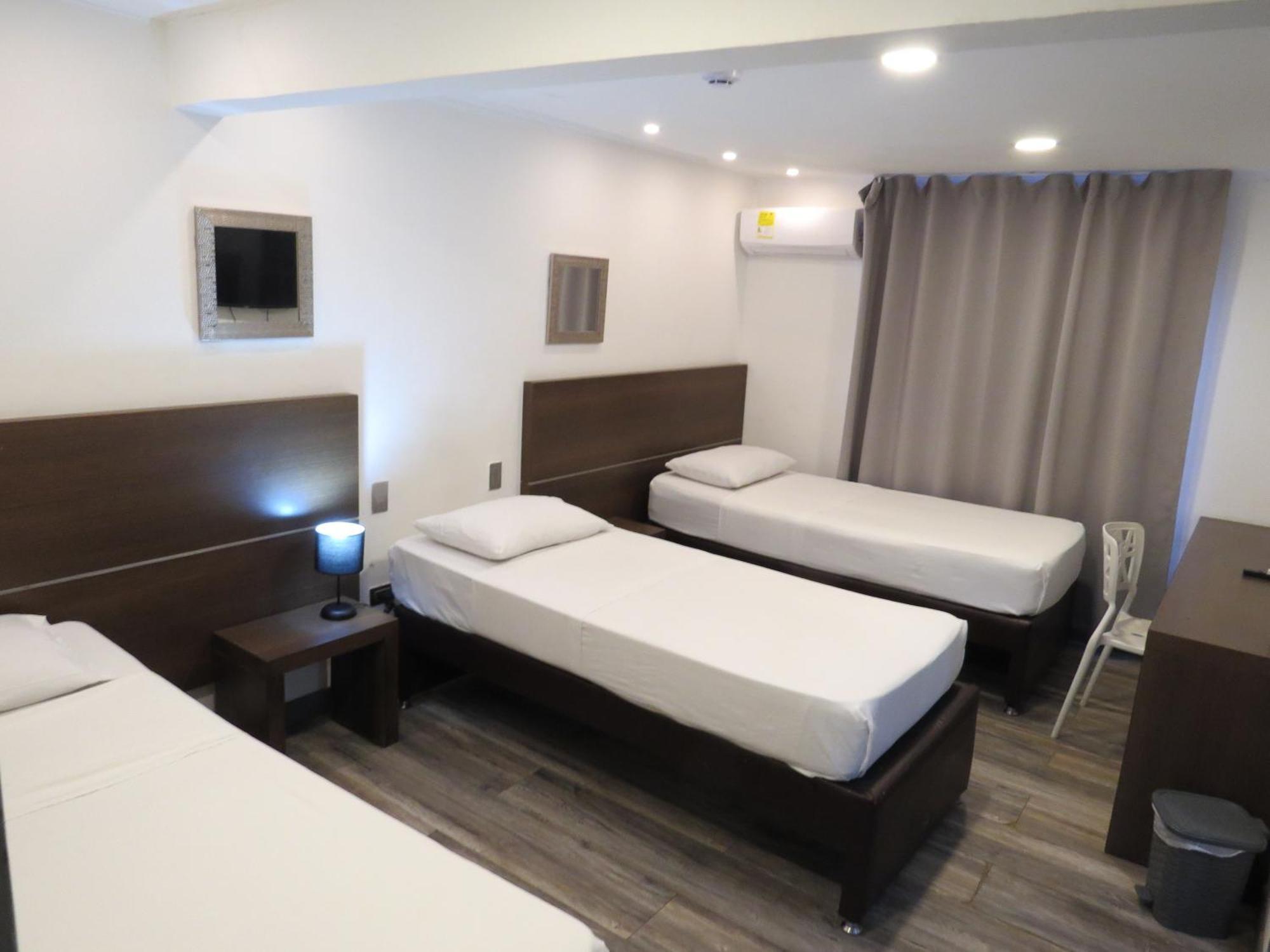 Hotel A & A Santa Alejandria 메딜린 외부 사진